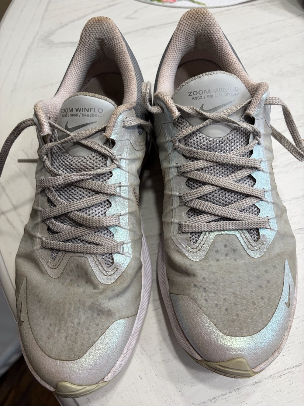 Nike Women’s Zoom Winflo Running Shoes — Light Gray